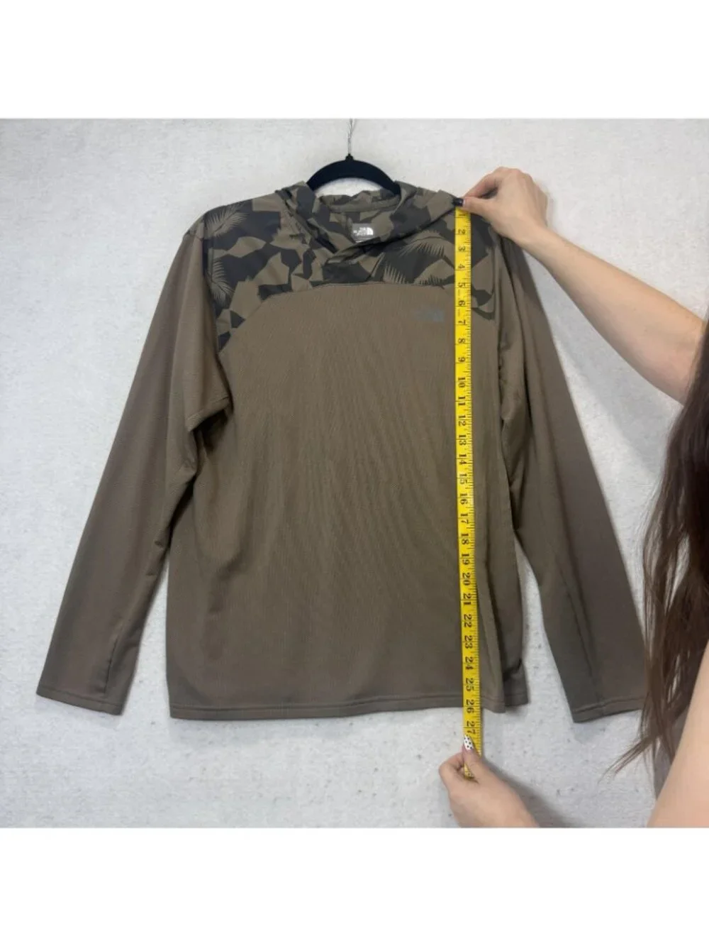 The North Face Hoodie Shirt Mens Medium Brown FlashDry Camo Long Sleeve Hiking